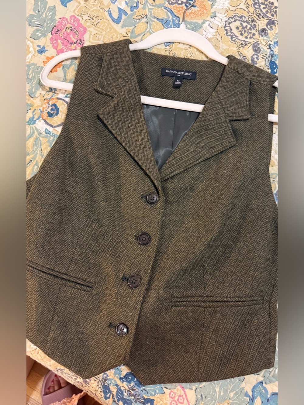 Banana Republic Women's Olive Herringbone Vest